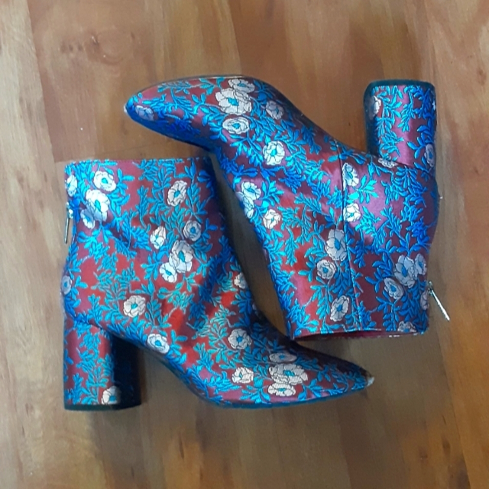 Gianni Bini Floral Boots
